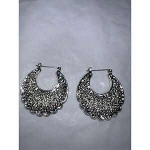 Boho Silver‎ Tone Filigree Basket Earrings